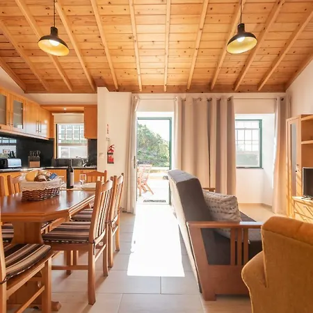 Dom wakacyjny Casa Da Figueirinha Calheta de Nesquim